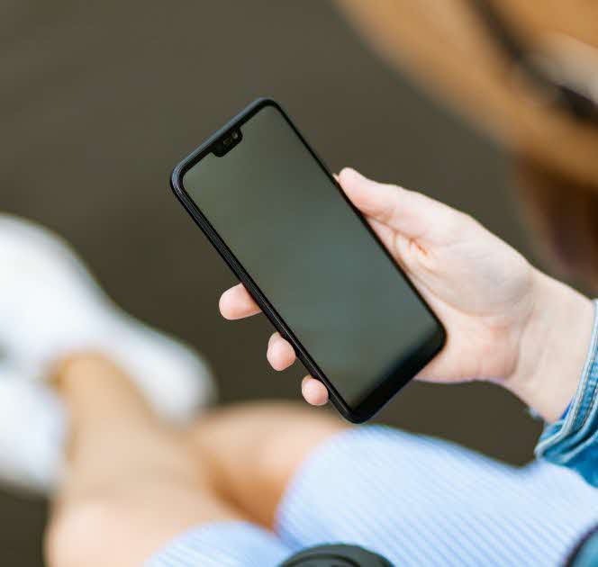 Informasi palsu terkait penukaran poin atau promo perbankan melalui SMS.