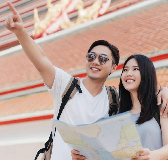 Liburan ke Luar Negeri, Siap Uang Tunai atau Cashless?