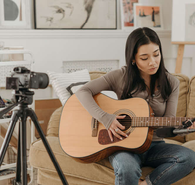 Gunakan Kredit Online untuk Menjadi Content Creator Sukses