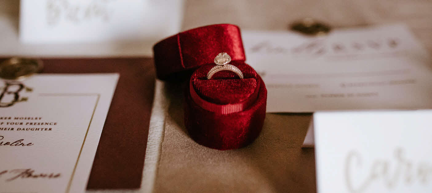 Para Suami Merapat! Ini Ide Kado Mewah untuk Istri Tercinta